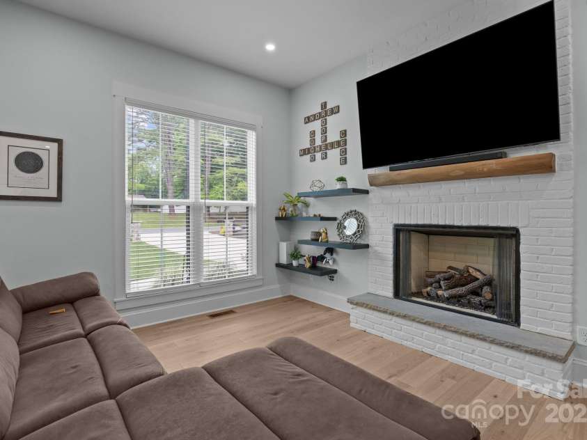 2577 Bonnybrook Circle, Rock Hill, SC 29732.  MLS# CAR4263374, YatesRealty ID 18118. 