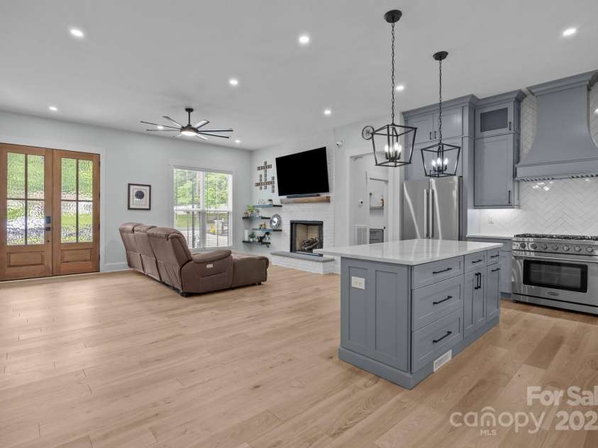 2577 Bonnybrook Circle, Rock Hill, SC 29732.  MLS# CAR4263374, YatesRealty ID 18118. 