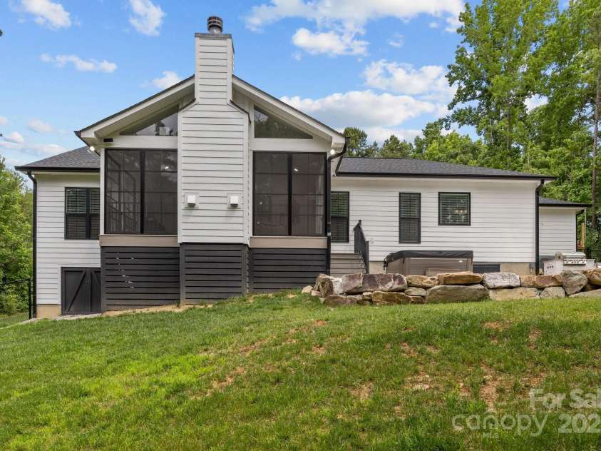2577 Bonnybrook Circle, Rock Hill, SC 29732.  MLS# CAR4263374, YatesRealty ID 18118. 