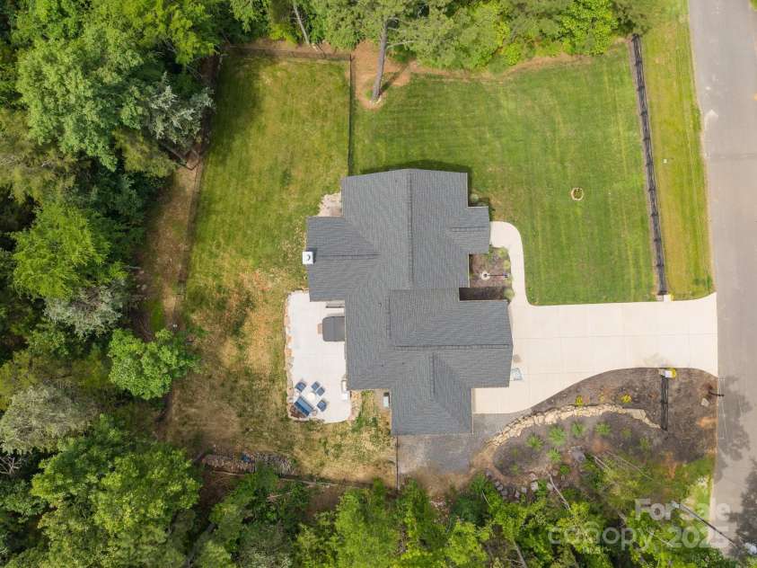 2577 Bonnybrook Circle, Rock Hill, SC 29732.  MLS# CAR4263374, YatesRealty ID 18118. 