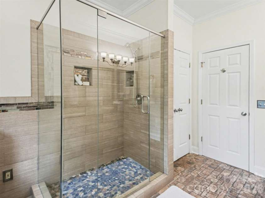 1310 Allison Court, Salisbury, NC 28146.  MLS# CAR4374726, YatesRealty ID 18119. Primary bath