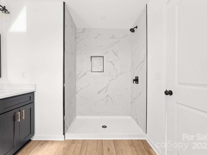 211 Chestnut Street, Shelby, NC 28150.  MLS# CAR4208968, YatesRealty ID 18119. 