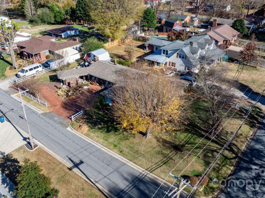 901 Union Street, Maiden, NC 28650.  MLS# CAR4322625, YatesRealty ID 1812. Corner lot, one block from main street