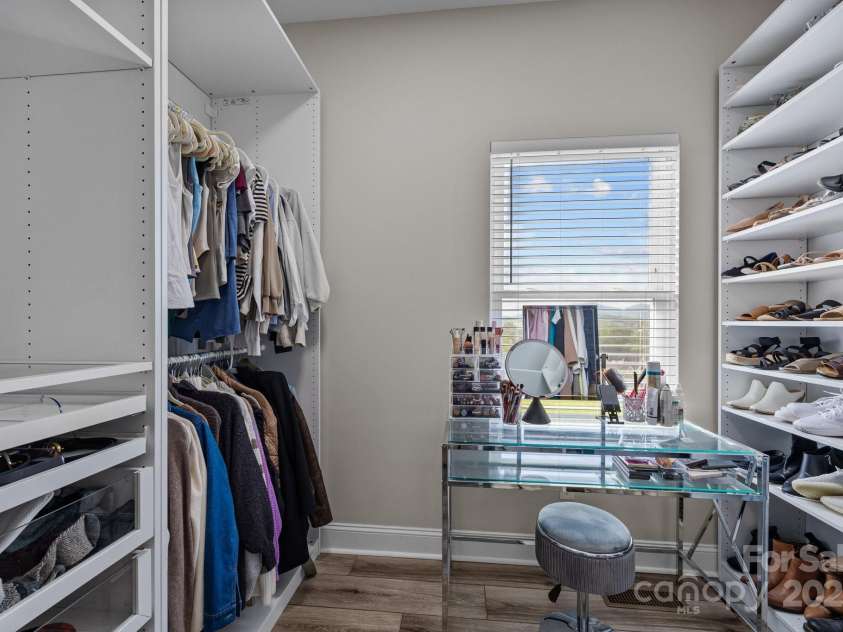 66 Lawson Ridge Road, Leicester, NC 28748.  MLS# CAR4258146, YatesRealty ID 18120. 