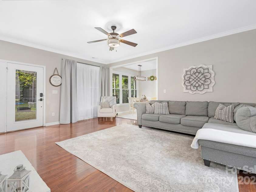 3300 Chancellor Lane, Monroe, NC 28110.  MLS# CAR4219871, YatesRealty ID 18121. 