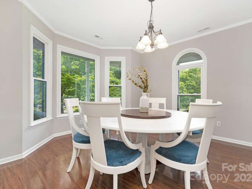 3300 Chancellor Lane, Monroe, NC 28110.  MLS# CAR4219871, YatesRealty ID 18121. 
