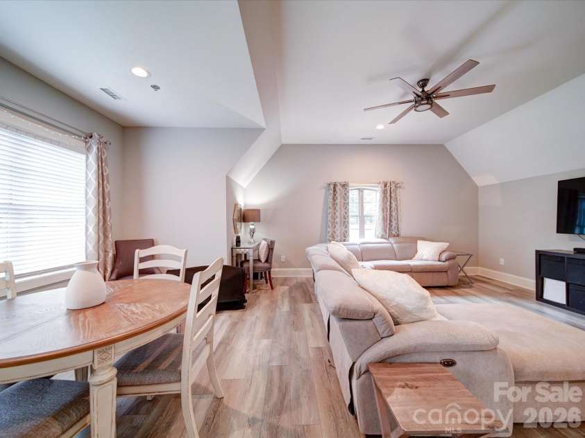 4025 Foxes Trail, Cramerton, NC 28032.  MLS# CAR4375005, YatesRealty ID 18121. 