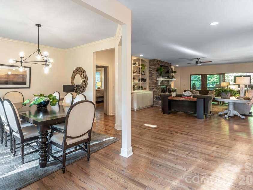300 White Pine Drive, Hendersonville, NC 28739.  MLS# CAR4375911, YatesRealty ID 18122. Dining open to living room