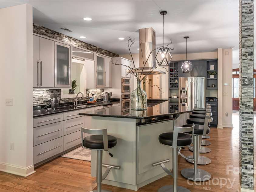 300 White Pine Drive, Hendersonville, NC 28739.  MLS# CAR4375911, YatesRealty ID 18122. Kitchen