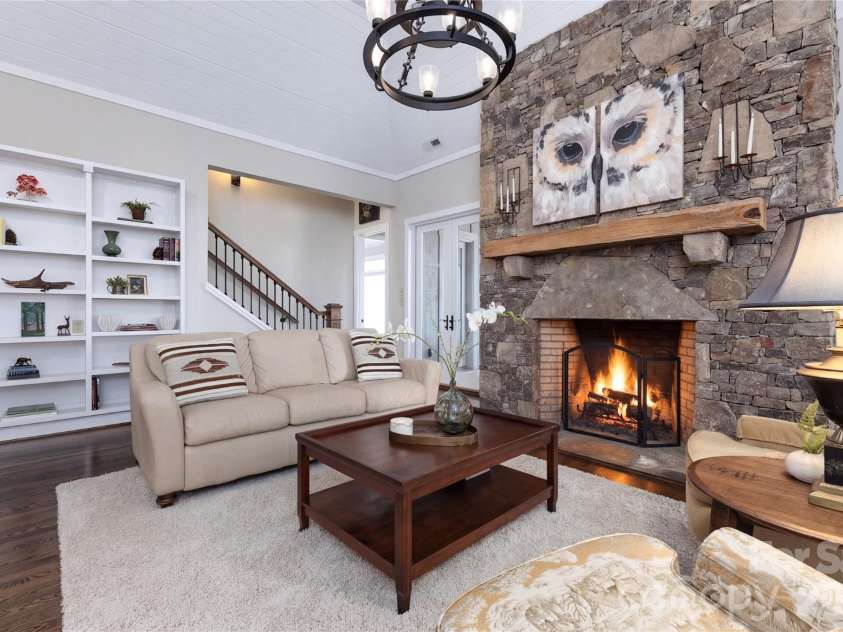 315 Jocassee Trail, Sapphire, NC 28774.  MLS# CAR4401027, YatesRealty ID 18123. 