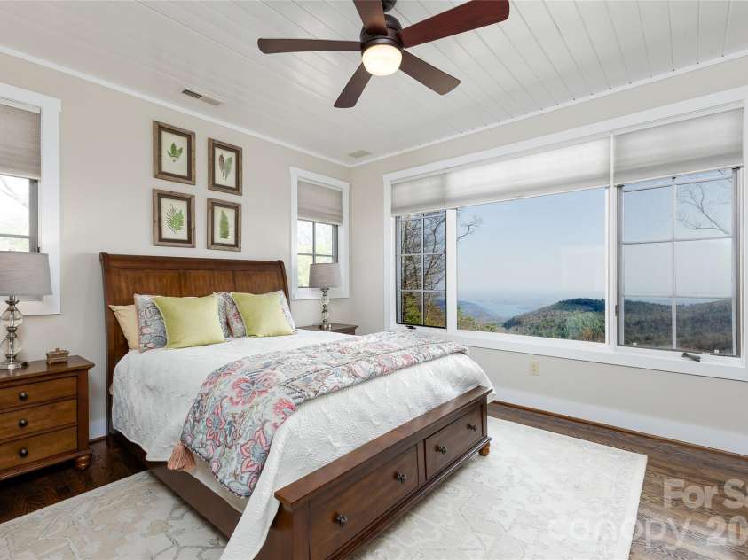 315 Jocassee Trail, Sapphire, NC 28774.  MLS# CAR4401027, YatesRealty ID 18123. 