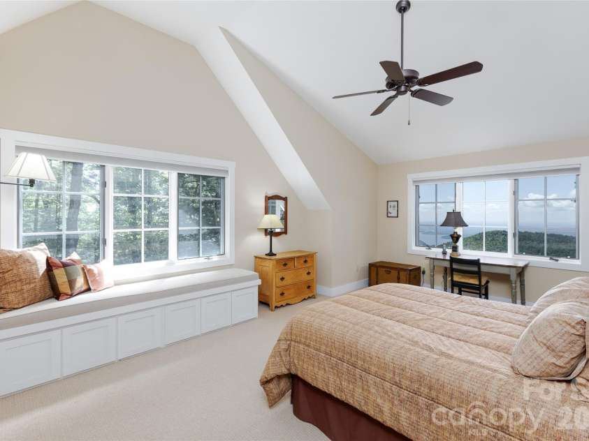 315 Jocassee Trail, Sapphire, NC 28774.  MLS# CAR4401027, YatesRealty ID 18123. 