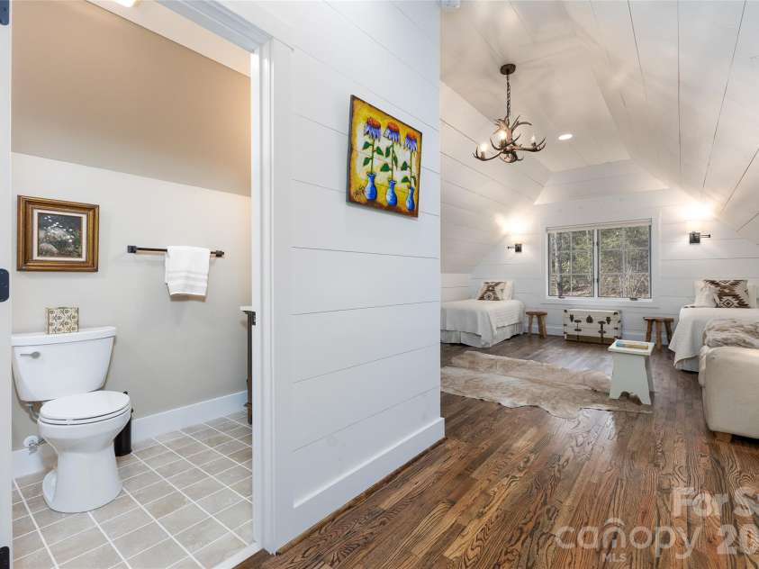 315 Jocassee Trail, Sapphire, NC 28774.  MLS# CAR4401027, YatesRealty ID 18123. 
