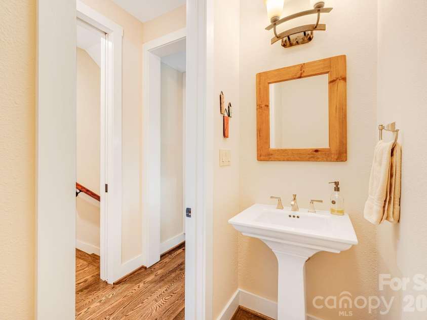 315 Jocassee Trail, Sapphire, NC 28774.  MLS# CAR4401027, YatesRealty ID 18123. 