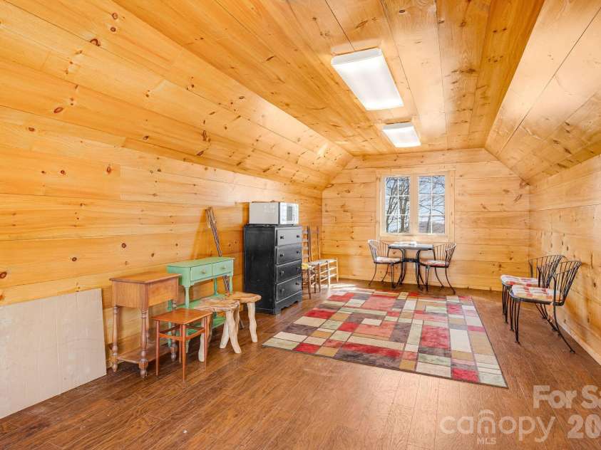 315 Jocassee Trail, Sapphire, NC 28774.  MLS# CAR4401027, YatesRealty ID 18123. 