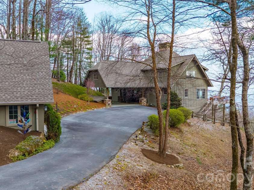 315 Jocassee Trail, Sapphire, NC 28774.  MLS# CAR4401027, YatesRealty ID 18123. 