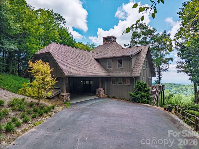 315 Jocassee Trail, Sapphire, NC 28774.  MLS# CAR4401027, YatesRealty ID 18123. 