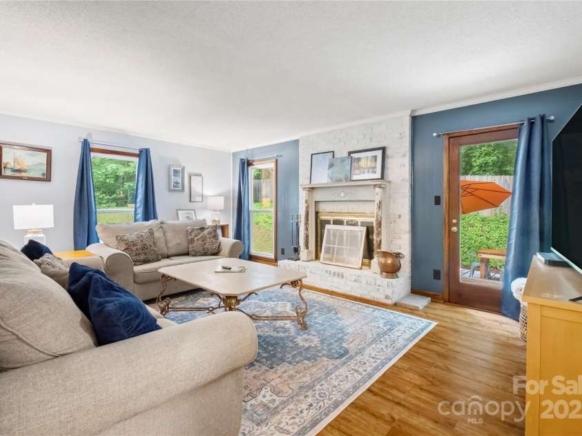 4848 Spicewood Drive, Charlotte, NC 28227.  MLS# CAR4265672, YatesRealty ID 18123. 