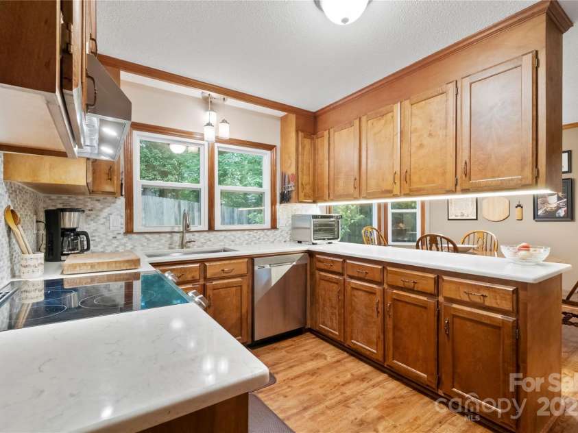 4848 Spicewood Drive, Charlotte, NC 28227.  MLS# CAR4265672, YatesRealty ID 18123. 