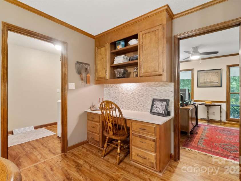 4848 Spicewood Drive, Charlotte, NC 28227.  MLS# CAR4265672, YatesRealty ID 18123. 