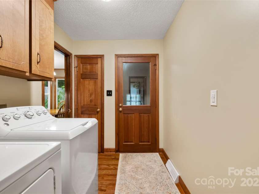 4848 Spicewood Drive, Charlotte, NC 28227.  MLS# CAR4265672, YatesRealty ID 18123. 