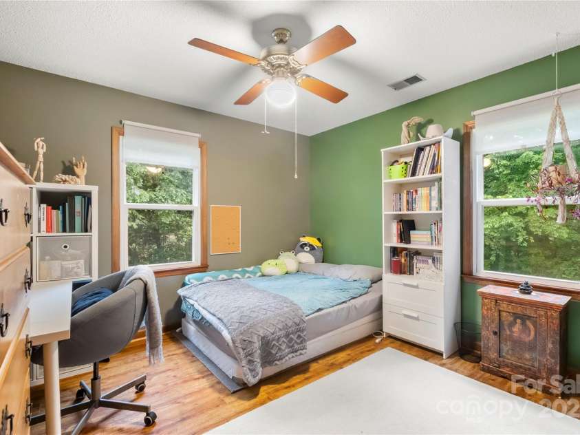 4848 Spicewood Drive, Charlotte, NC 28227.  MLS# CAR4265672, YatesRealty ID 18123. 