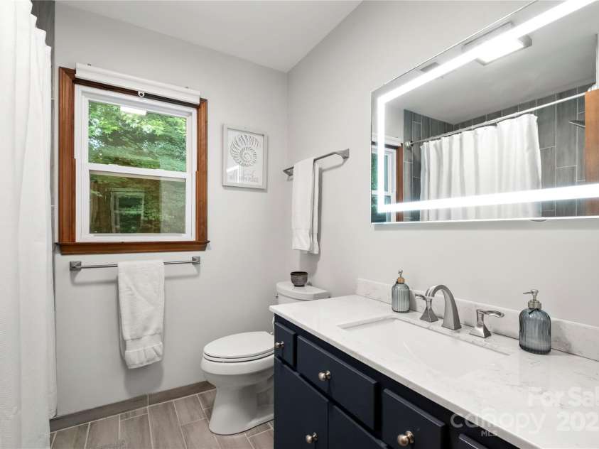 4848 Spicewood Drive, Charlotte, NC 28227.  MLS# CAR4265672, YatesRealty ID 18123. 