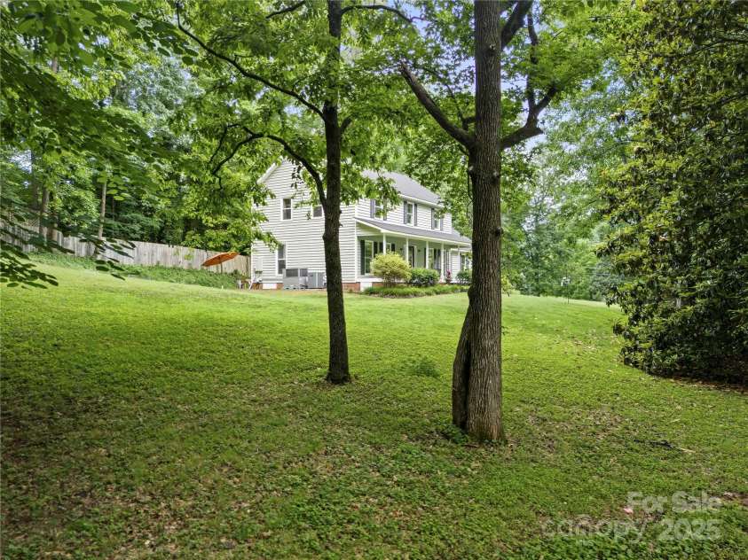 4848 Spicewood Drive, Charlotte, NC 28227.  MLS# CAR4265672, YatesRealty ID 18123. 