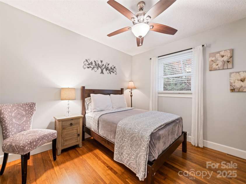 31 West End Circle, Waynesville, NC 28785.  MLS# CAR4200988, YatesRealty ID 18125. 2nd Bedroom