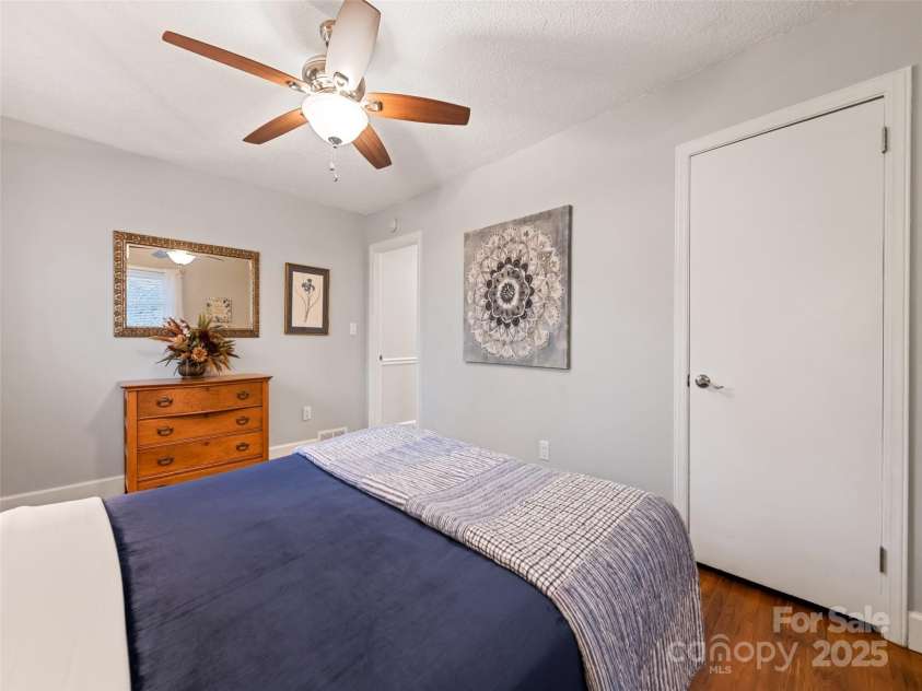 31 West End Circle, Waynesville, NC 28785.  MLS# CAR4200988, YatesRealty ID 18125. 3rd Bedroom