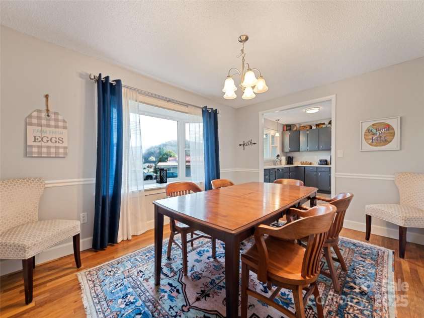 31 West End Circle, Waynesville, NC 28785.  MLS# CAR4200988, YatesRealty ID 18125. Dining Room