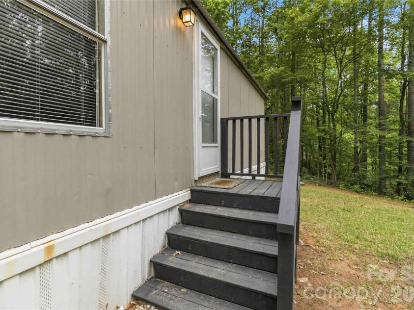696 Kenwood Lane, Rock Hill, SC 29730.  MLS# CAR4377248, YatesRealty ID 18125. 