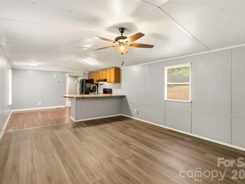 696 Kenwood Lane, Rock Hill, SC 29730.  MLS# CAR4377248, YatesRealty ID 18125. 
