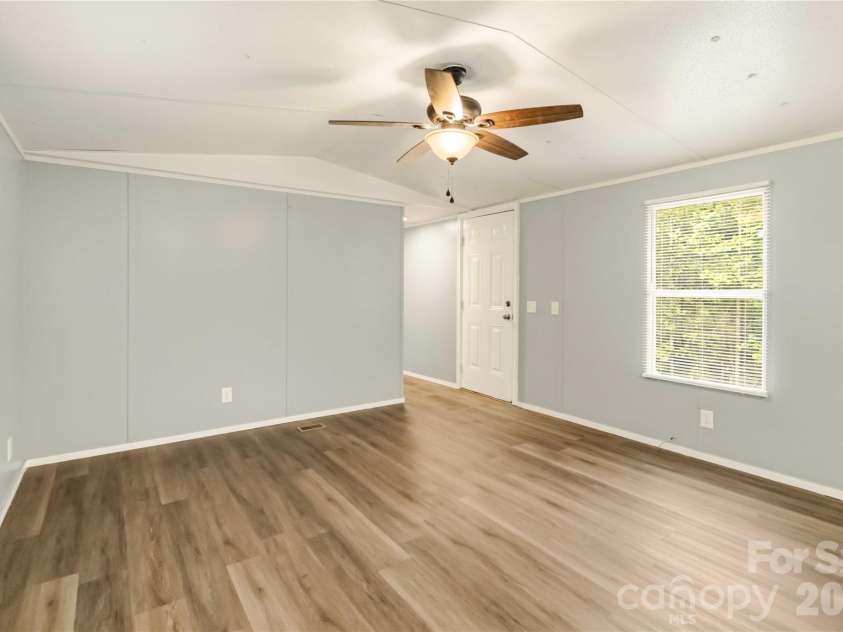 696 Kenwood Lane, Rock Hill, SC 29730.  MLS# CAR4377248, YatesRealty ID 18125. 