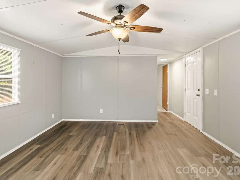 696 Kenwood Lane, Rock Hill, SC 29730.  MLS# CAR4377248, YatesRealty ID 18125. 