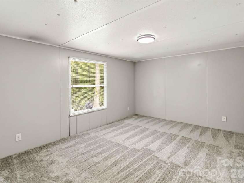 696 Kenwood Lane, Rock Hill, SC 29730.  MLS# CAR4377248, YatesRealty ID 18125. 