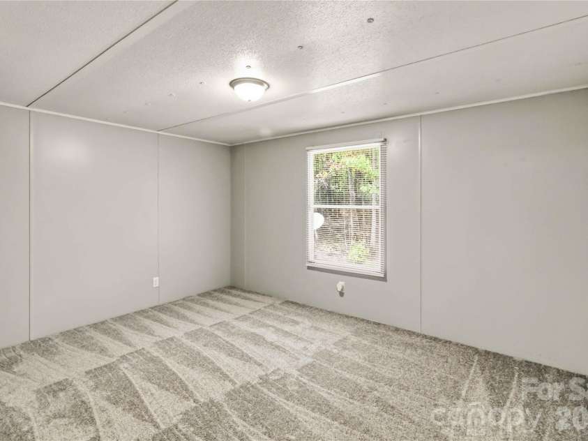 696 Kenwood Lane, Rock Hill, SC 29730.  MLS# CAR4377248, YatesRealty ID 18125. 