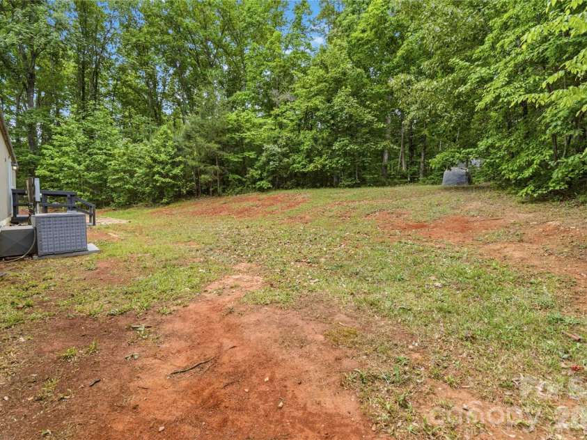 696 Kenwood Lane, Rock Hill, SC 29730.  MLS# CAR4377248, YatesRealty ID 18125. 