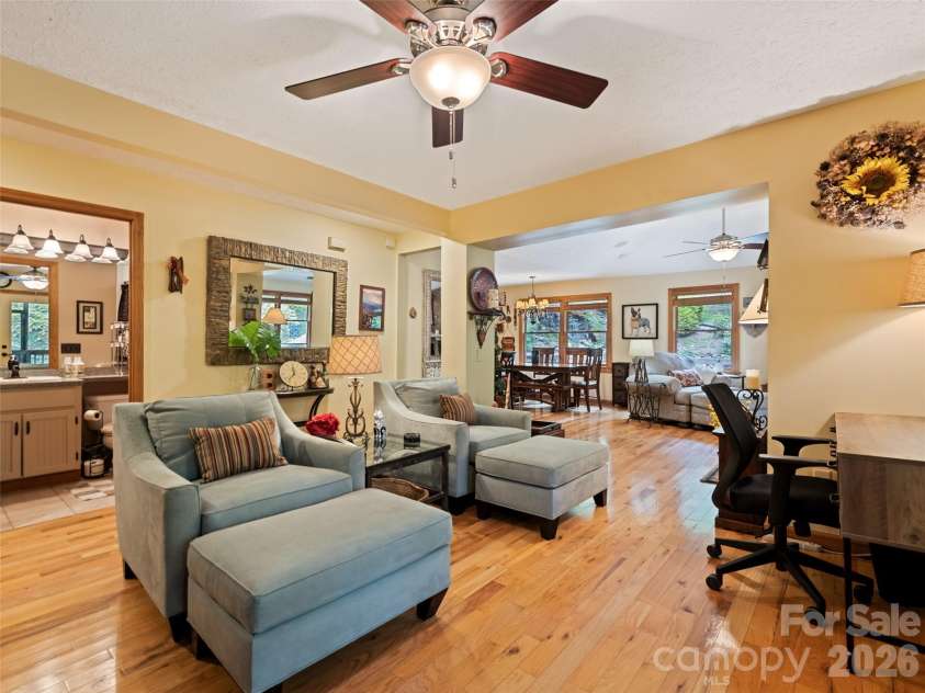 218 Red Oak Drive, Maggie Valley, NC 28751.  MLS# CAR4347428, YatesRealty ID 18126. 