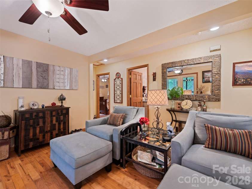 218 Red Oak Drive, Maggie Valley, NC 28751.  MLS# CAR4347428, YatesRealty ID 18126. 