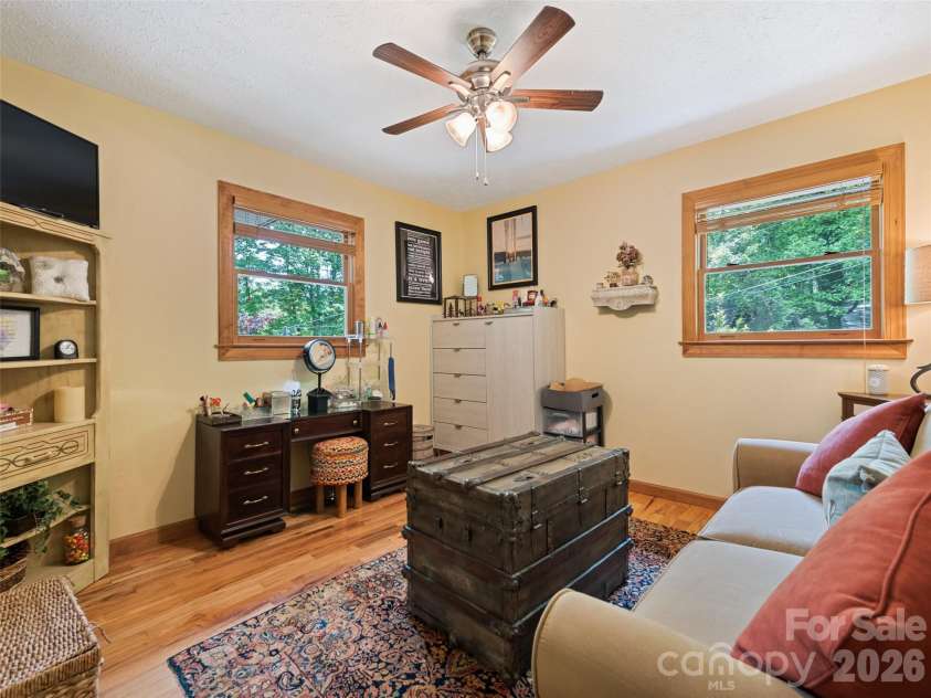 218 Red Oak Drive, Maggie Valley, NC 28751.  MLS# CAR4347428, YatesRealty ID 18126. 