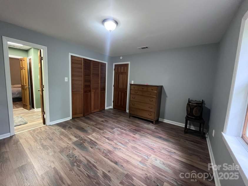 231 Davis Drive, Morganton, NC 28655.  MLS# CAR4254261, YatesRealty ID 18127. 