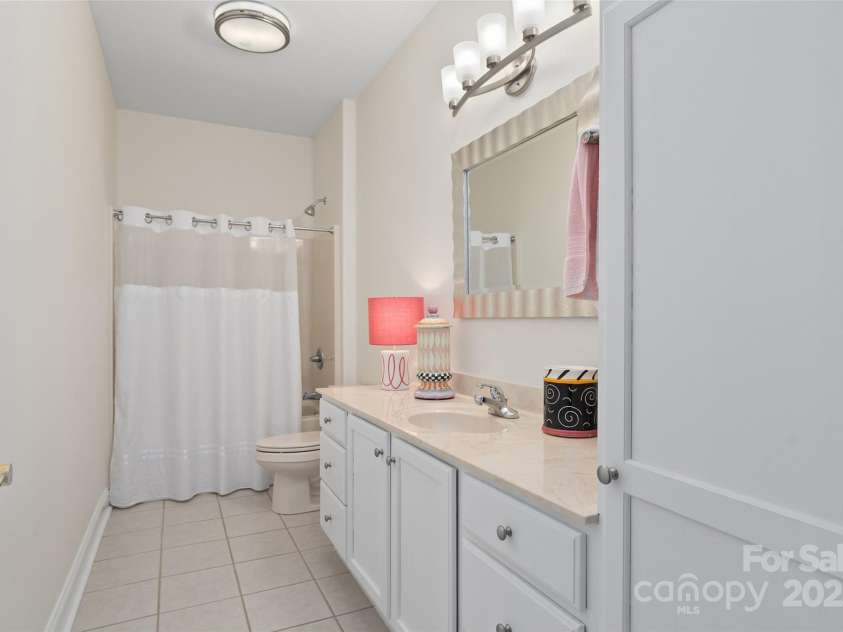 23 Holiday Drive, Arden, NC 28704.  MLS# CAR4312790, YatesRealty ID 1813. Full Bath