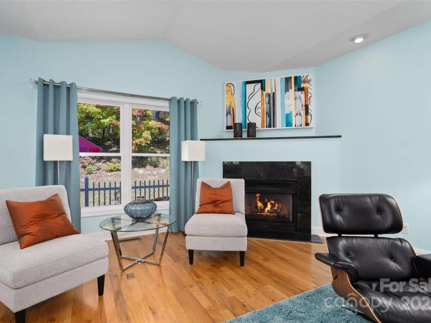 23 Holiday Drive, Arden, NC 28704.  MLS# CAR4312790, YatesRealty ID 1813. Living Room