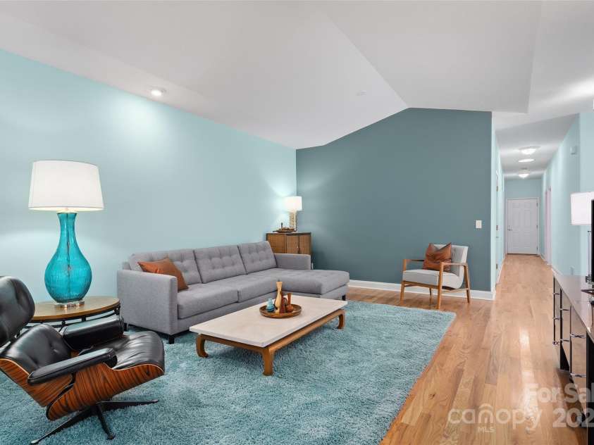 23 Holiday Drive, Arden, NC 28704.  MLS# CAR4312790, YatesRealty ID 1813. Living Room