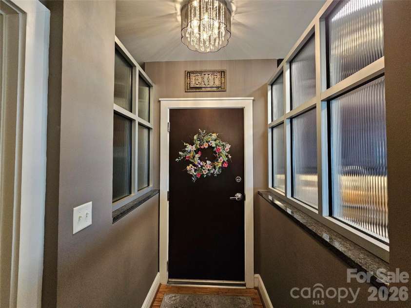 333 Trade Street, Charlotte, NC 28202.  MLS# CAR4362818, YatesRealty ID 1813. 