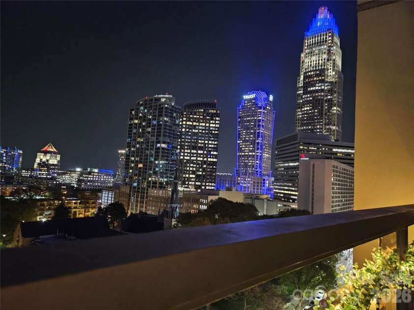 333 Trade Street, Charlotte, NC 28202.  MLS# CAR4362818, YatesRealty ID 1813. 