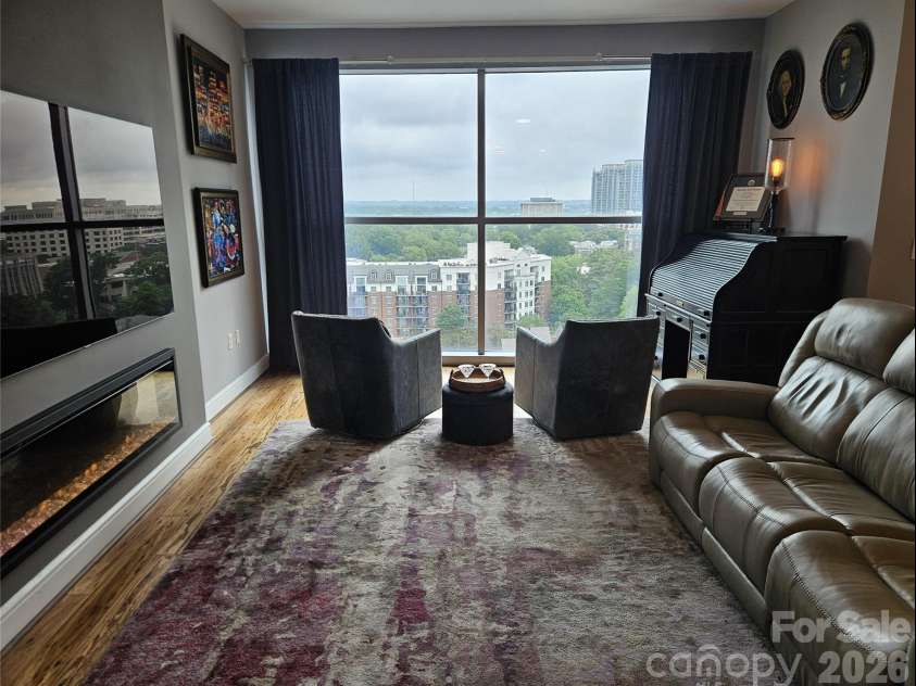 333 Trade Street, Charlotte, NC 28202.  MLS# CAR4362818, YatesRealty ID 1813. 