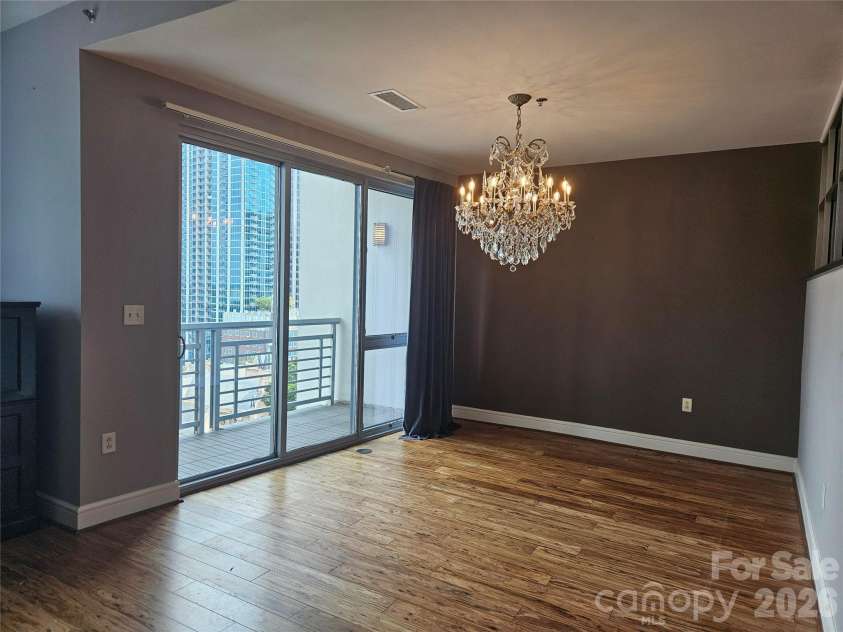 333 Trade Street, Charlotte, NC 28202.  MLS# CAR4362818, YatesRealty ID 1813. 