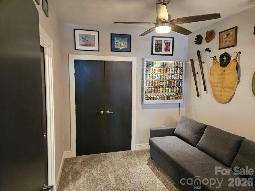 333 Trade Street, Charlotte, NC 28202.  MLS# CAR4362818, YatesRealty ID 1813. 